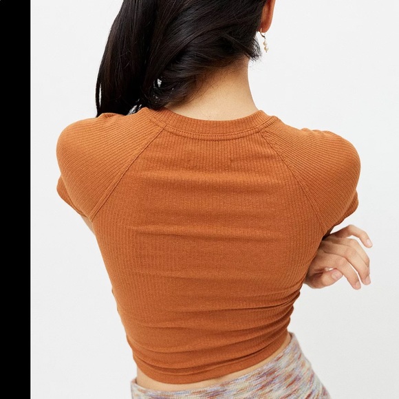 Urban Outfitters Brown Tee - Picture 4 of 5